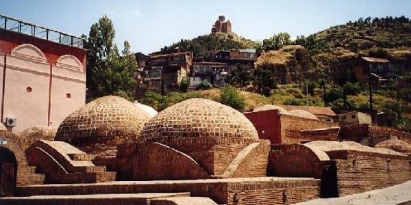 Серные бани в Тбилиси